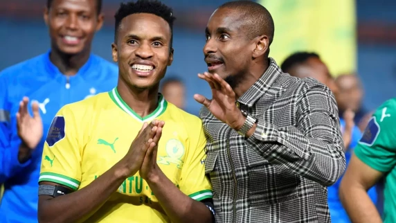 Rulani Mokwena compares Themba Zwane to Bernardo Silva