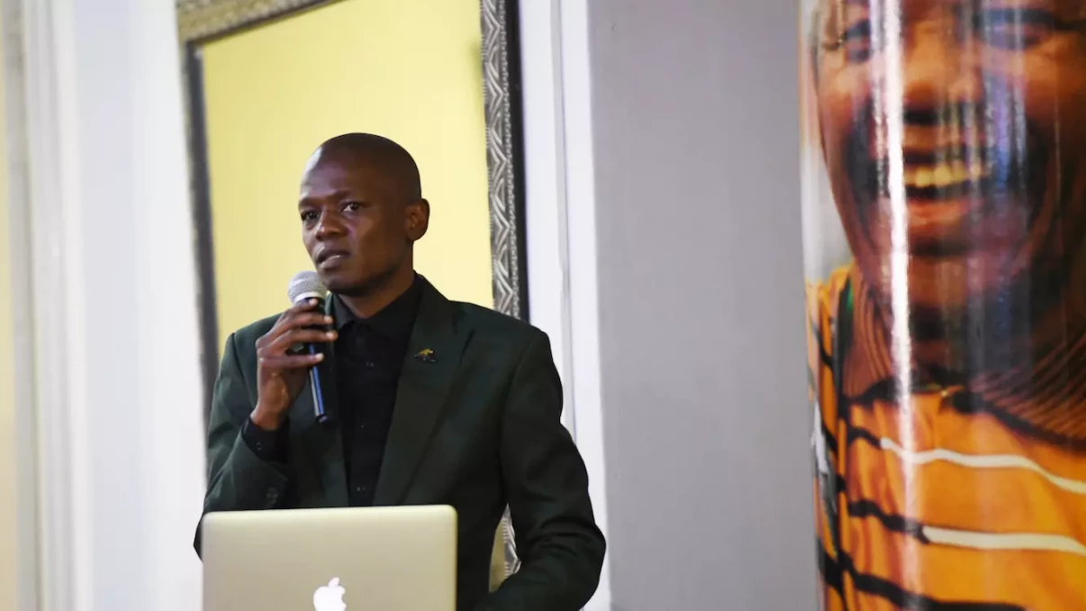 Team SA borrow expertise from SAFA