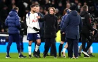 tottenham-hotspur-s-rodrigo-bentancur-and-manager-thomas-frank-4-january-202616.webp
