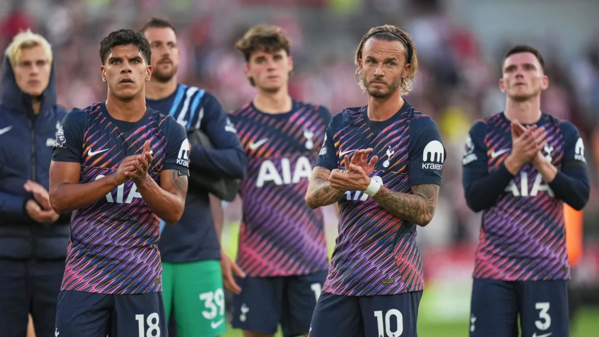 Roberto De Zerbi's Tottenham reign begins with disastrous defeat at Brentford Roberto De Zerbi's Tottenham reign begins with disastrous defeat at Brentford