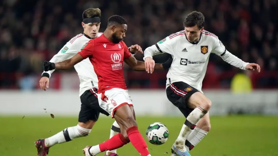 Man Utd duo Victor Lindelof and Lisandro Martinez sidelined for at least a month
