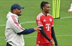 vincent-kompany-and-bayern-munich-winger-michael-olise-17-august-202616.webp