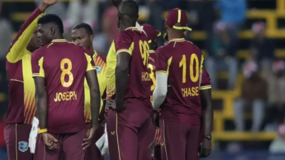 West Indies hold their nerve to beat Proteas and take T20I series