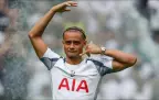 xavi-simons-is-introduced-at-tottenham-hotspur-30-august-2025-(alamy-image)16.webp