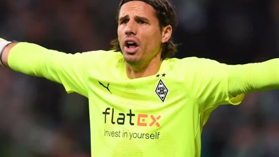 Goalkeeper Yann Sommer in talks with Monchengladbach over new contract