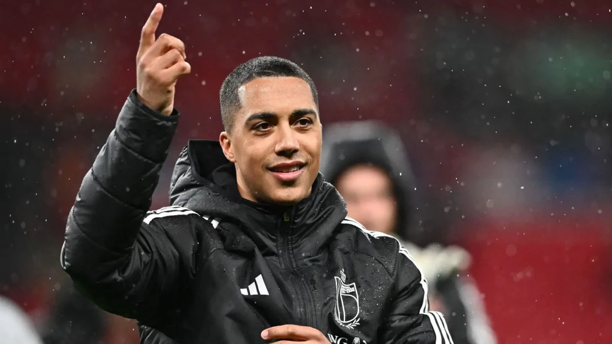Youri Tielemans reveals why he chose to leave Aston Villa for Man Utd Youri Tielemans reveals why he chose to leave Aston Villa for Man Utd