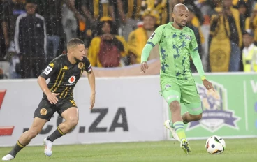 Kaizer Chiefs midfielder Yusuf Maart and Marumo Gallants midfielder Xola Mlambo